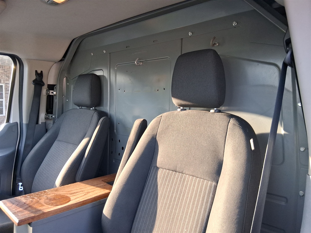 Ford Transit 250 Van Low Roof w/Sliding Pass. 130-in. WB 2016