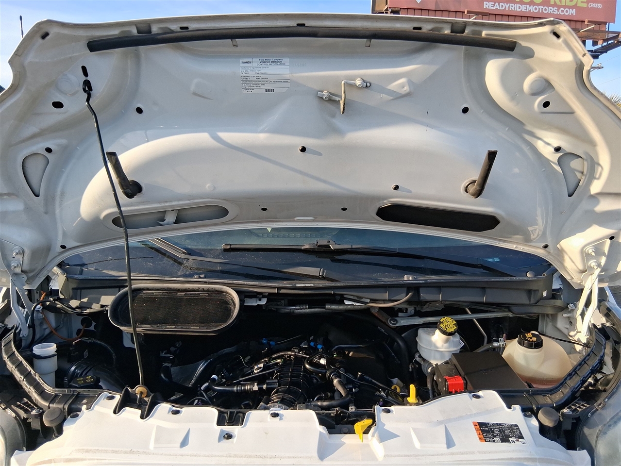 Ford Transit 250 Van Low Roof w/Sliding Pass. 130-in. WB 2016