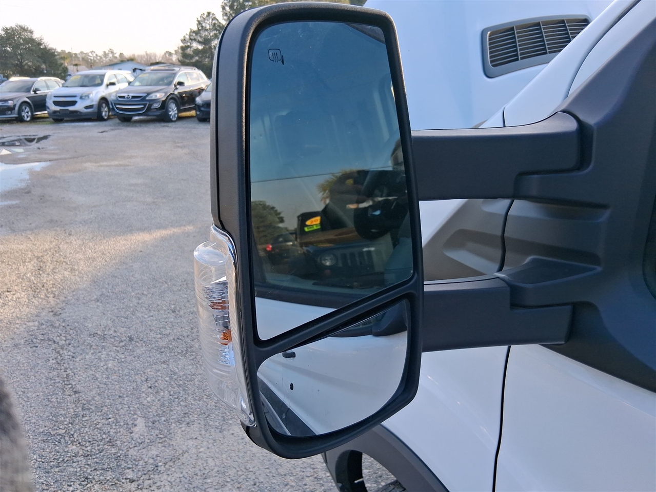 Ford Transit 250 Van Low Roof w/Sliding Pass. 130-in. WB 2016