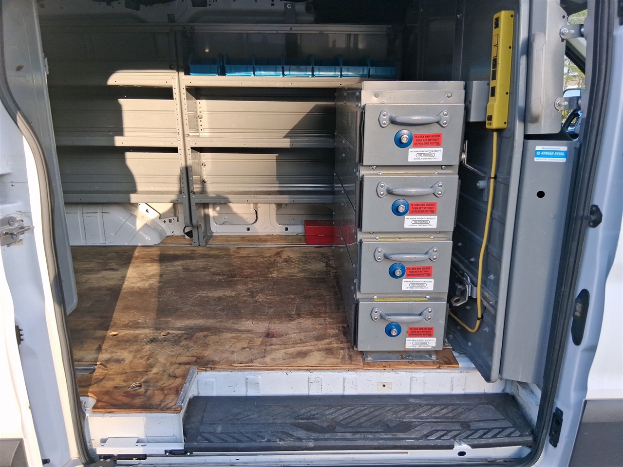 Ford Transit 250 Van Low Roof w/Sliding Pass. 130-in. WB 2016