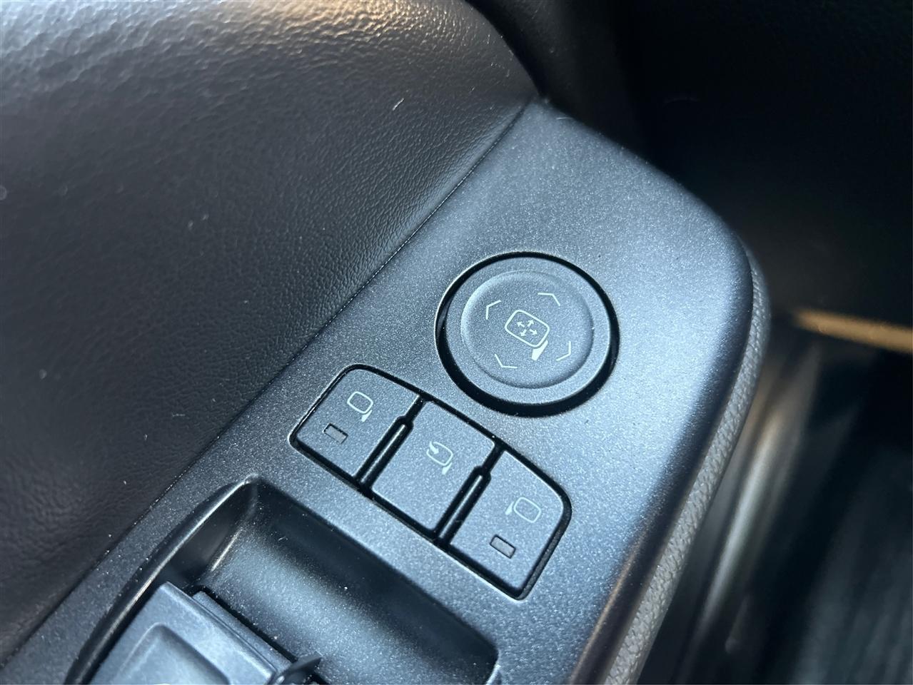 Chevrolet Tahoe 4WD 4dr Premier 2018
