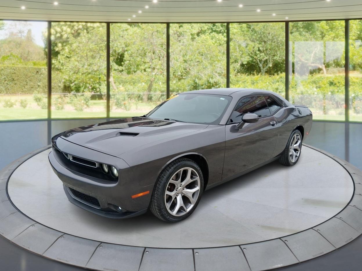 2015 Dodge Challenger 2dr Cpe SXT Plus