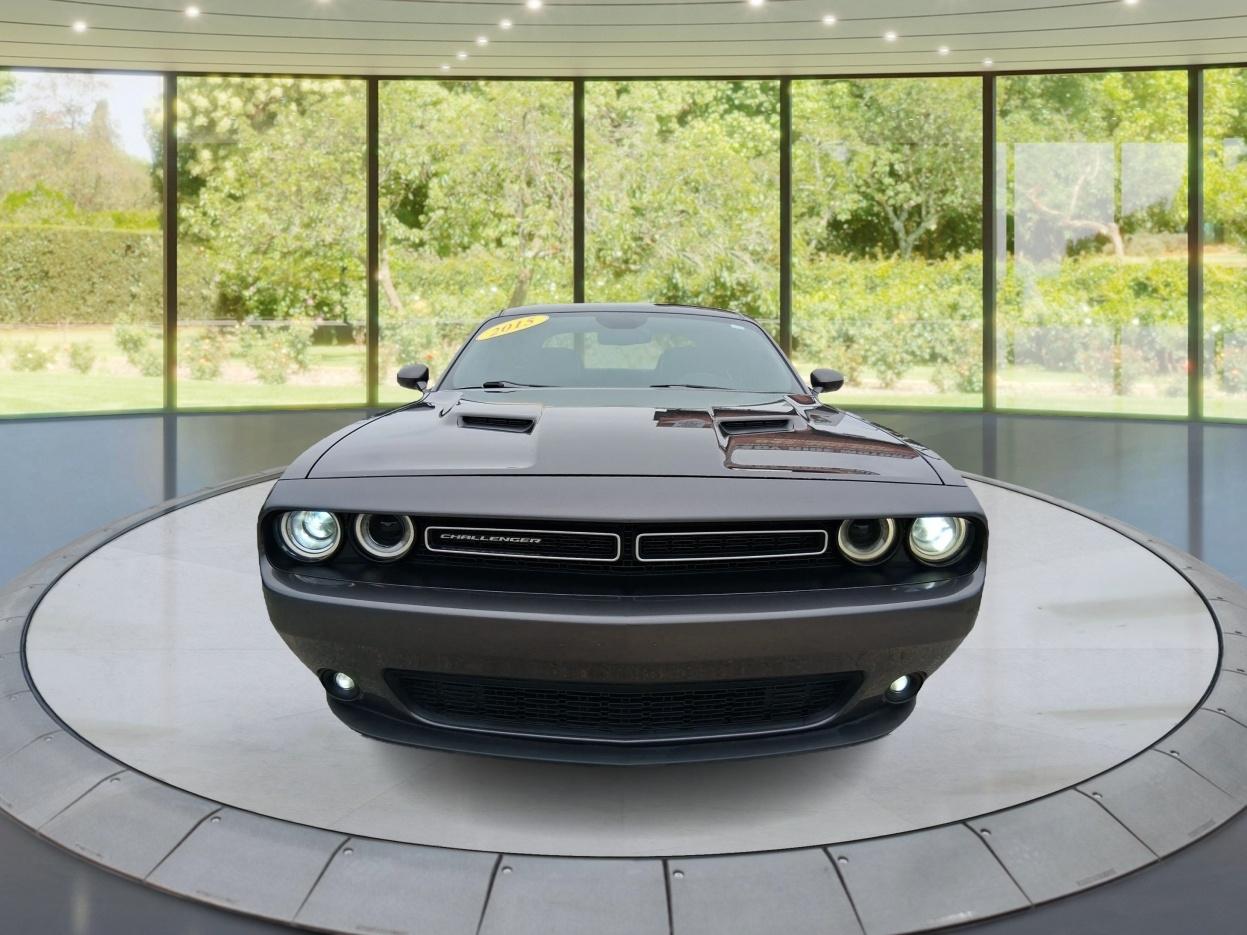 Dodge Challenger 2dr Cpe SXT Plus 2015