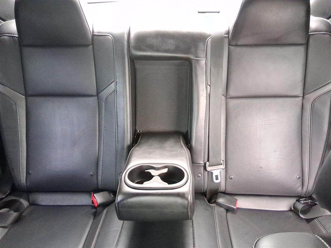 Dodge Challenger 2dr Cpe SXT Plus 2015