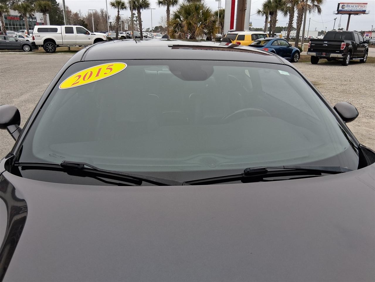 Dodge Challenger 2dr Cpe SXT Plus 2015