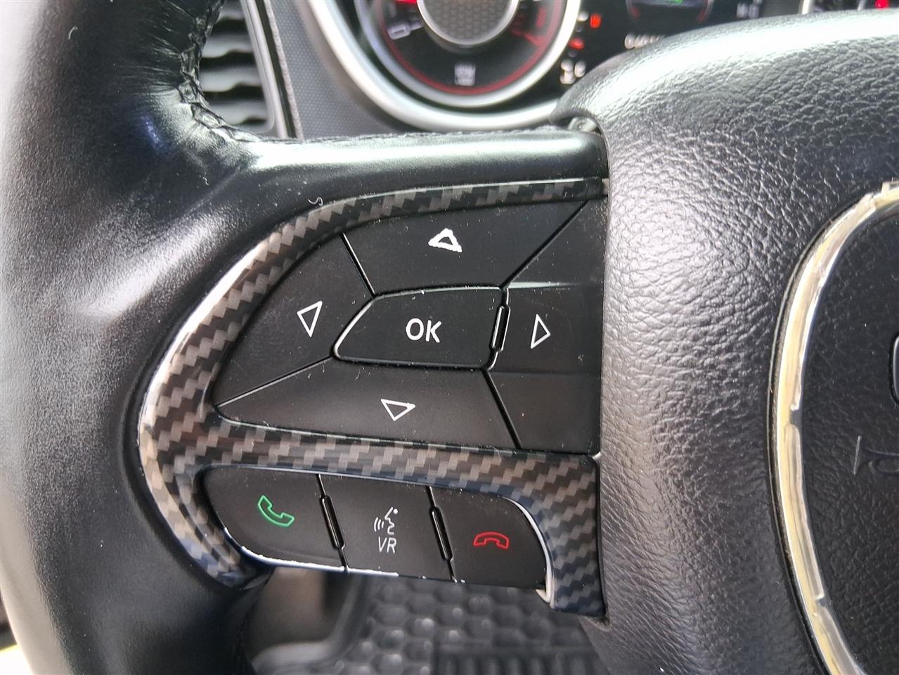 Dodge Challenger 2dr Cpe SXT Plus 2015