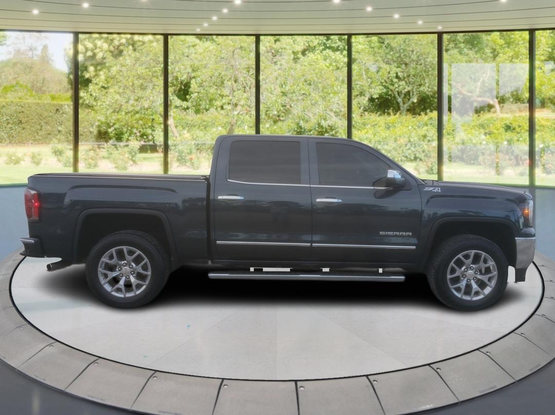 GMC Sierra 1500 4WD Crew Cab 143.5" SLT 2017