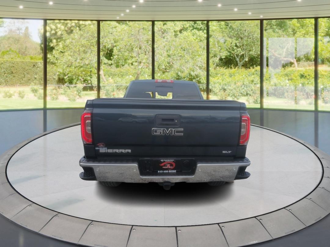 GMC Sierra 1500 4WD Crew Cab 143.5" SLT 2017