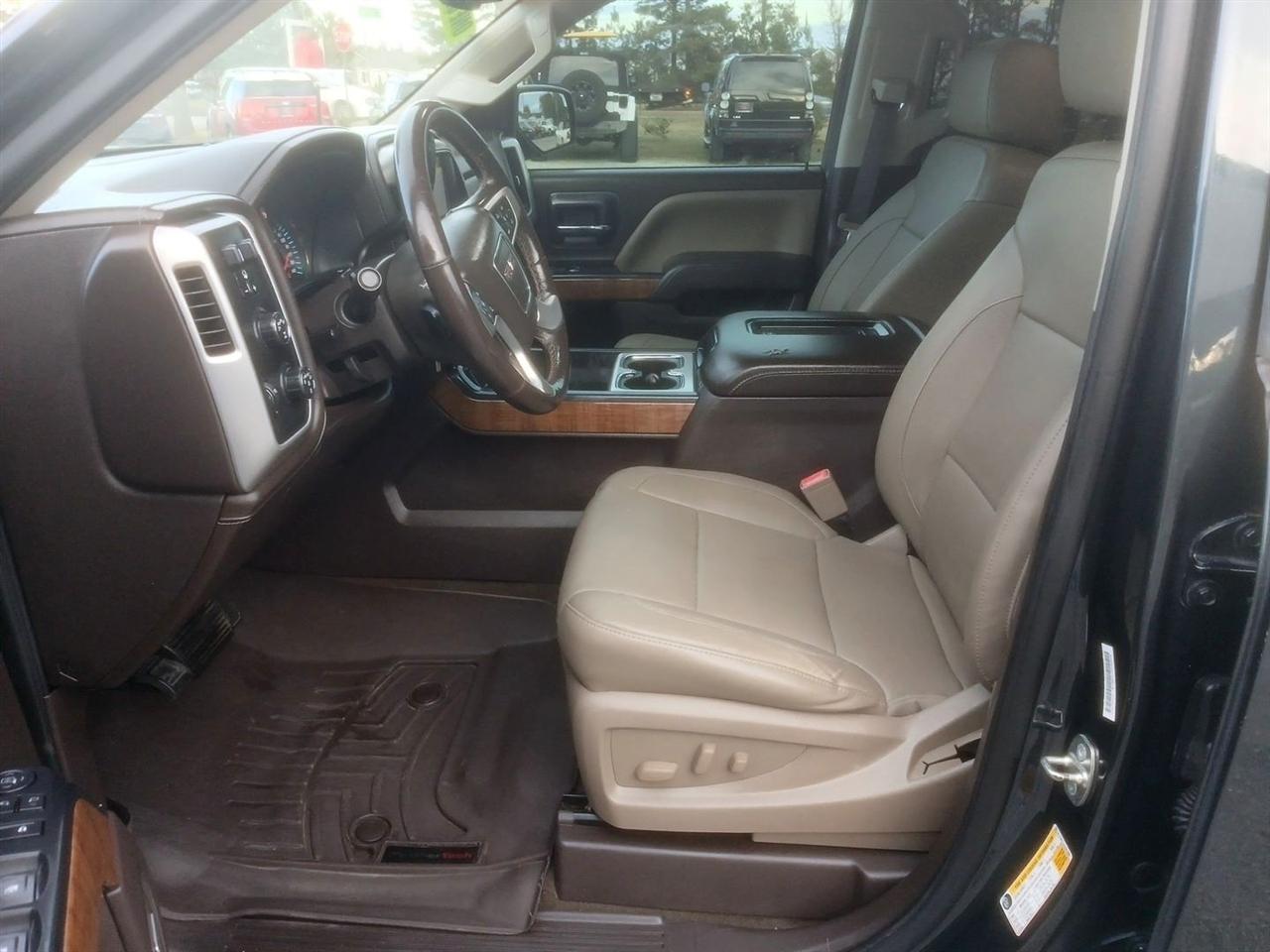 GMC Sierra 1500 4WD Crew Cab 143.5" SLT 2017