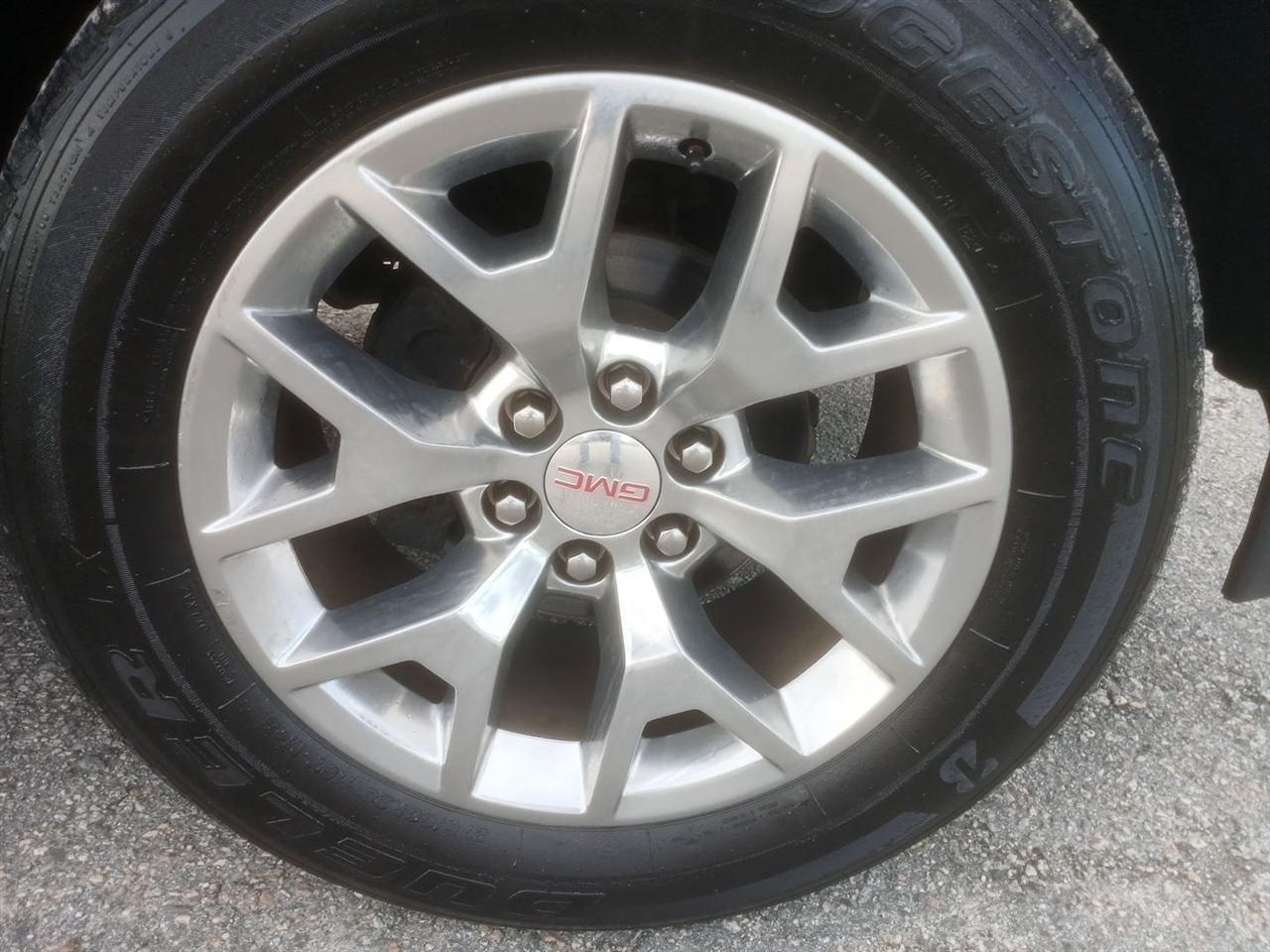 GMC Sierra 1500 4WD Crew Cab 143.5" SLT 2017