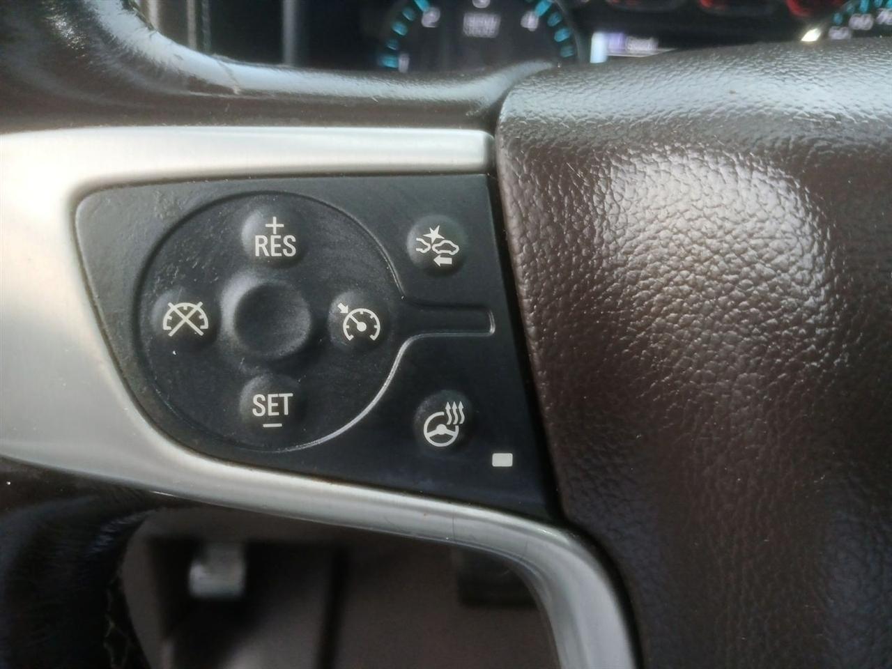 GMC Sierra 1500 4WD Crew Cab 143.5" SLT 2017