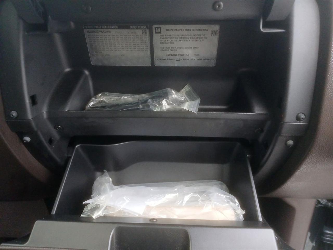 GMC Sierra 1500 4WD Crew Cab 143.5" SLT 2017