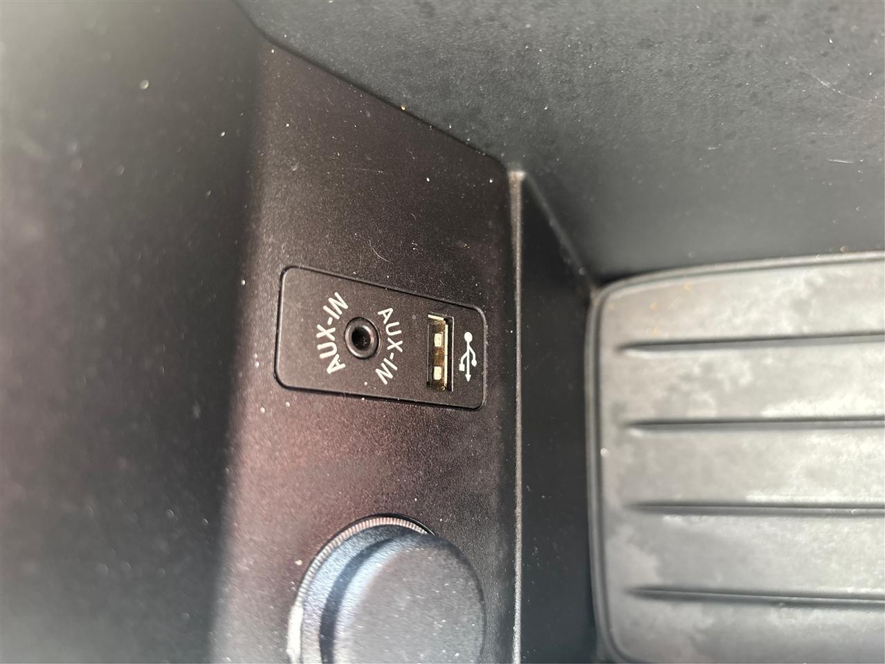 BMW i3 Base w/Range Extender 2015