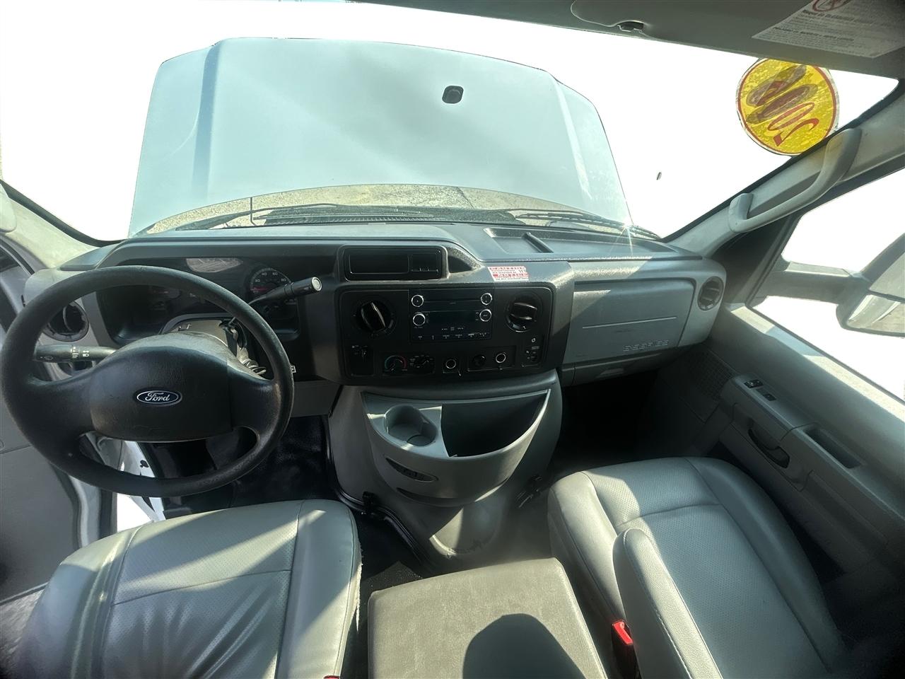 Ford Econoline E350 2017