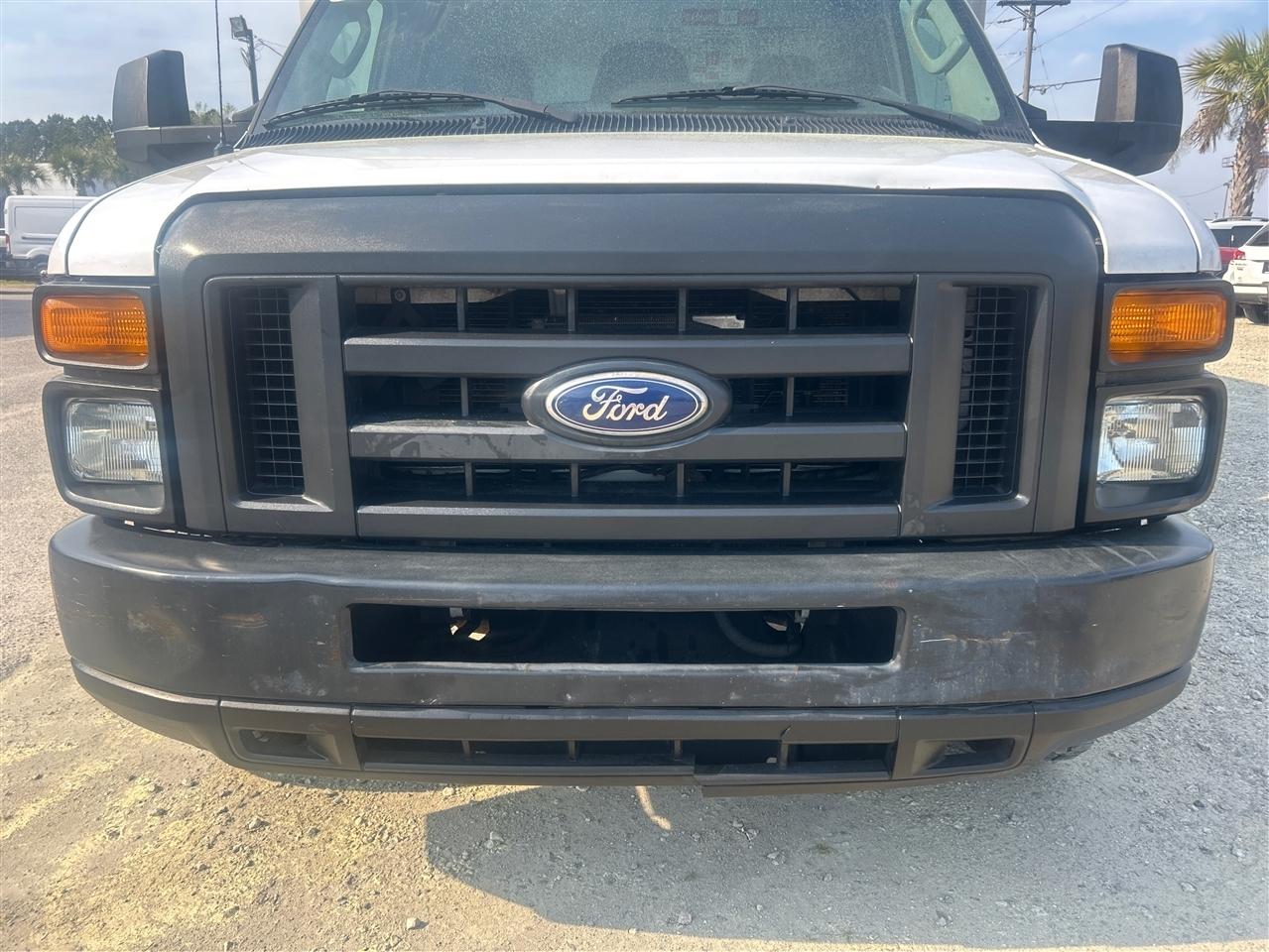 Ford Econoline E350 2017