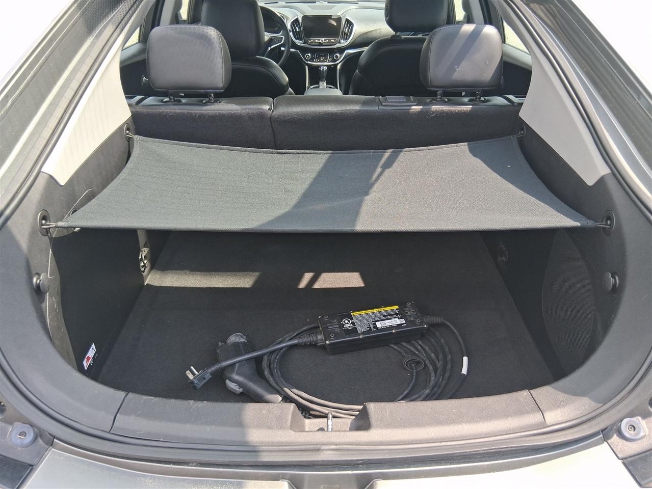 Chevrolet Volt Premier w/ Standard Emission Package 2017