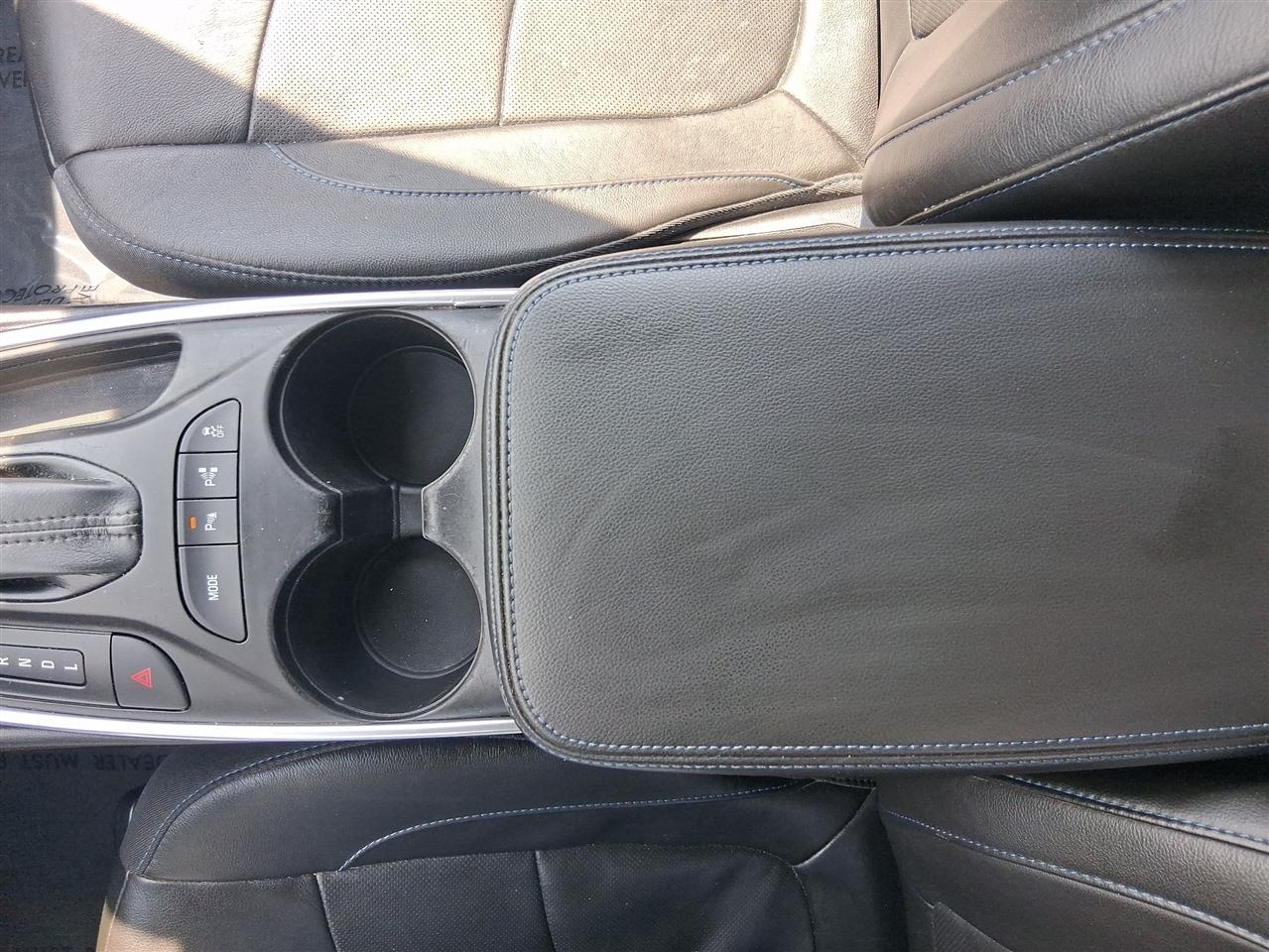 Chevrolet Volt Premier w/ Standard Emission Package 2017