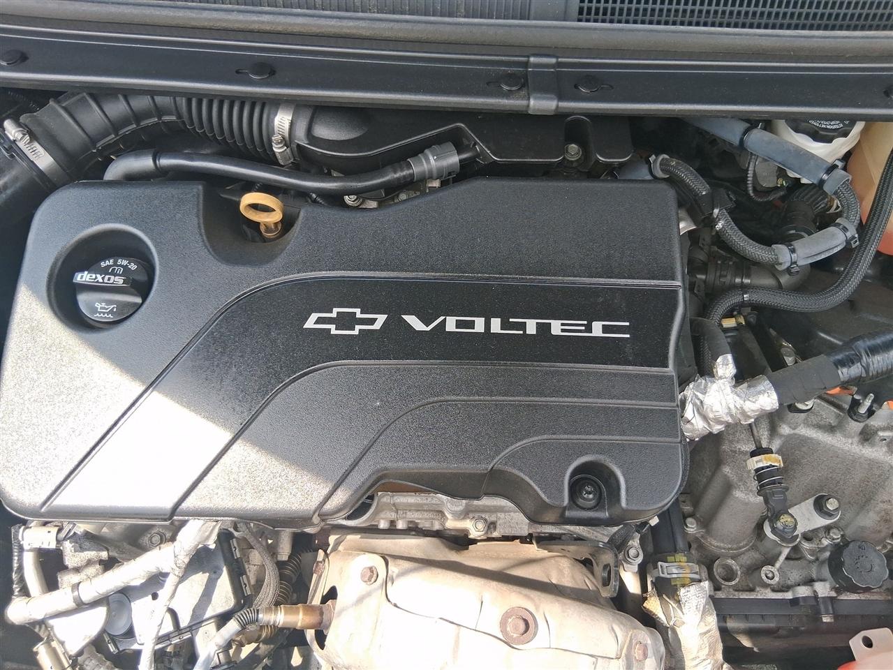 Chevrolet Volt Premier w/ Standard Emission Package 2017