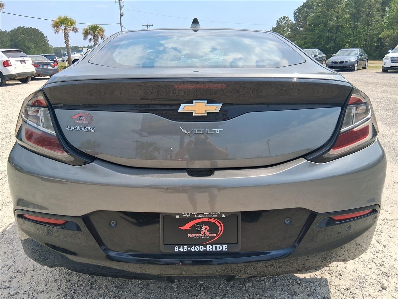 Chevrolet Volt Premier w/ Standard Emission Package 2017