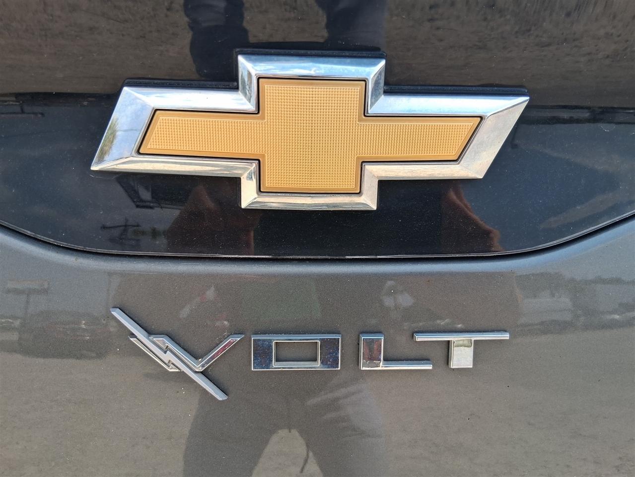 Chevrolet Volt Premier w/ Standard Emission Package 2017