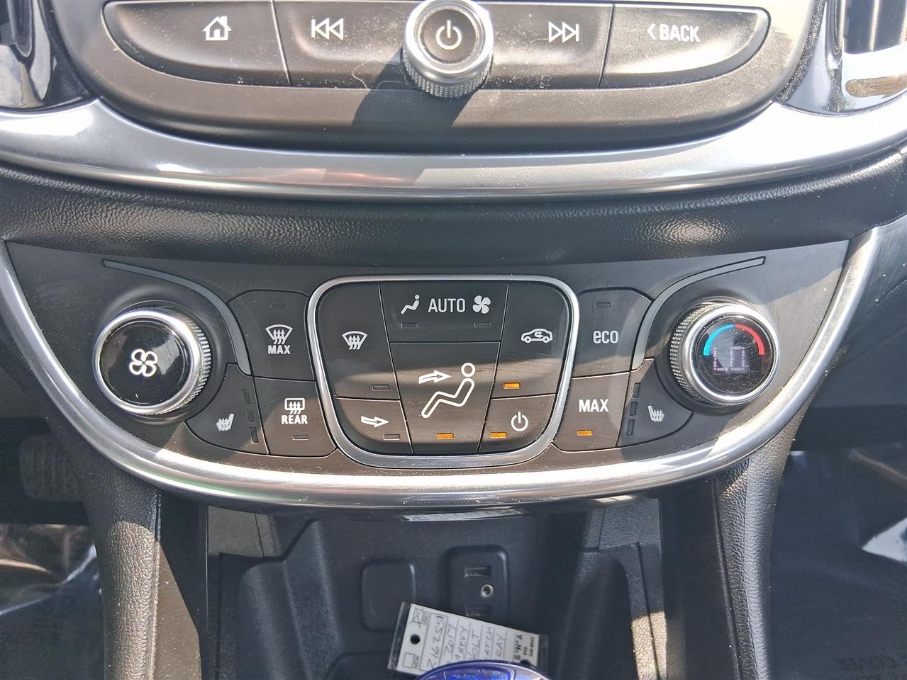 Chevrolet Volt Premier w/ Standard Emission Package 2017