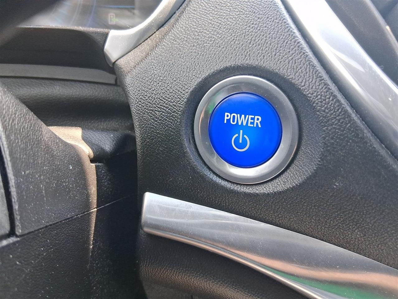 Chevrolet Volt Premier w/ Standard Emission Package 2017