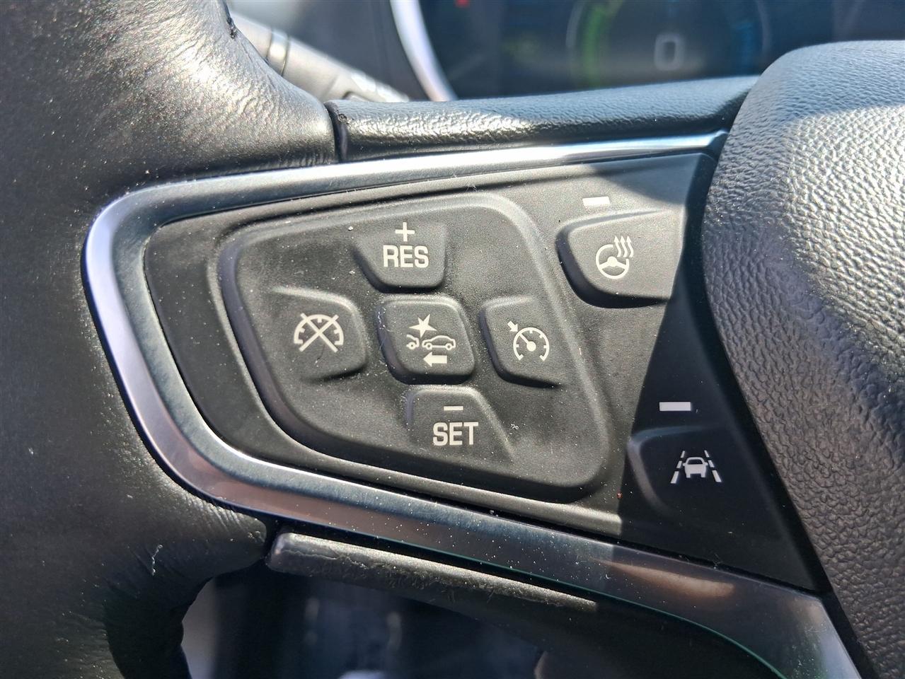 Chevrolet Volt Premier w/ Standard Emission Package 2017