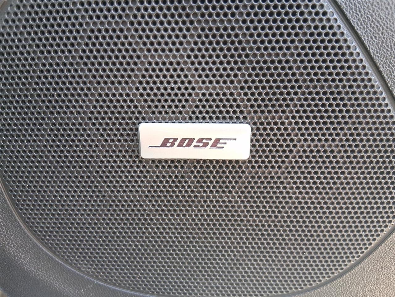 Chevrolet Volt Premier w/ Standard Emission Package 2017