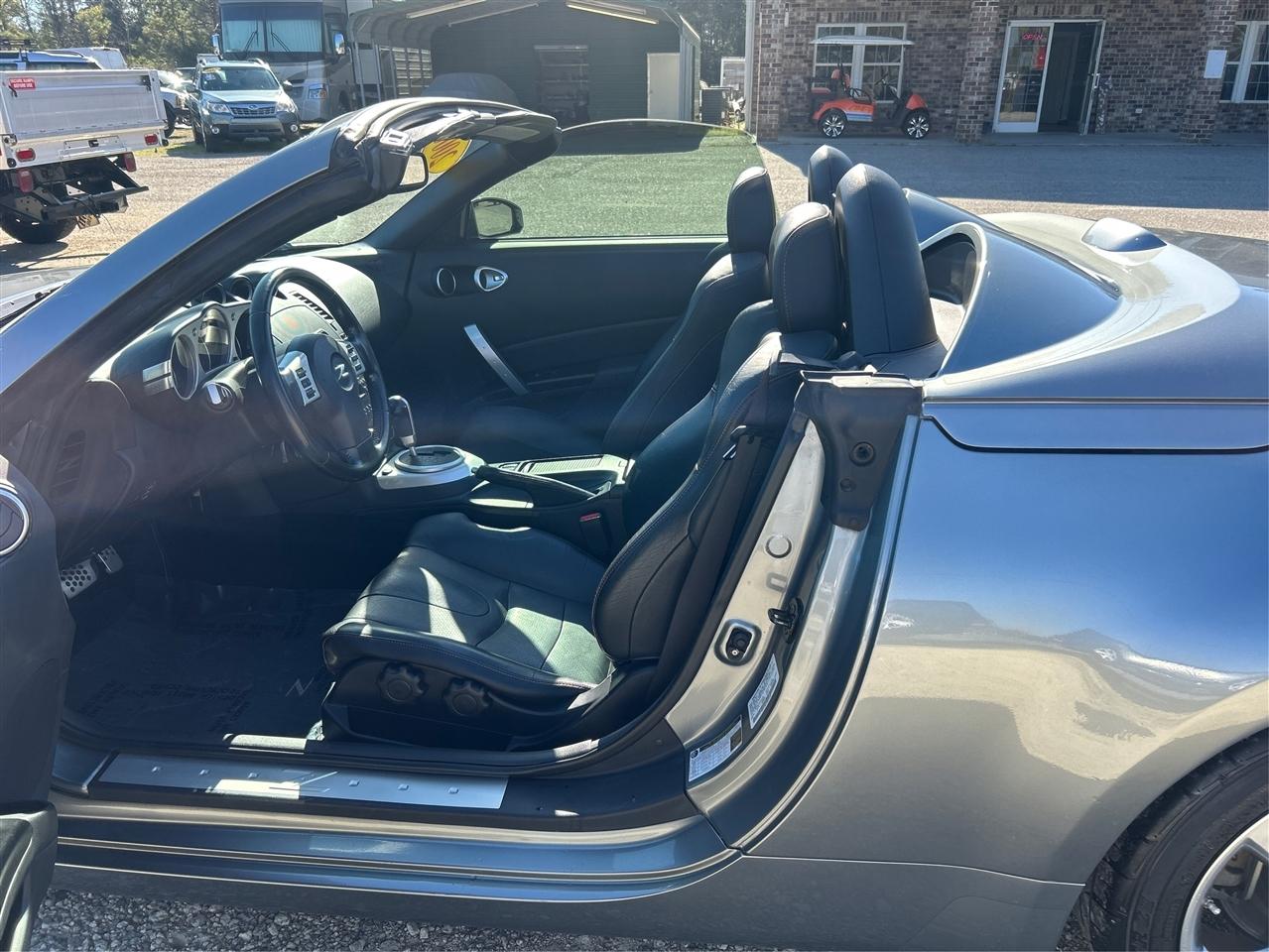 Nissan 350Z Enthusiast Roadster 2006