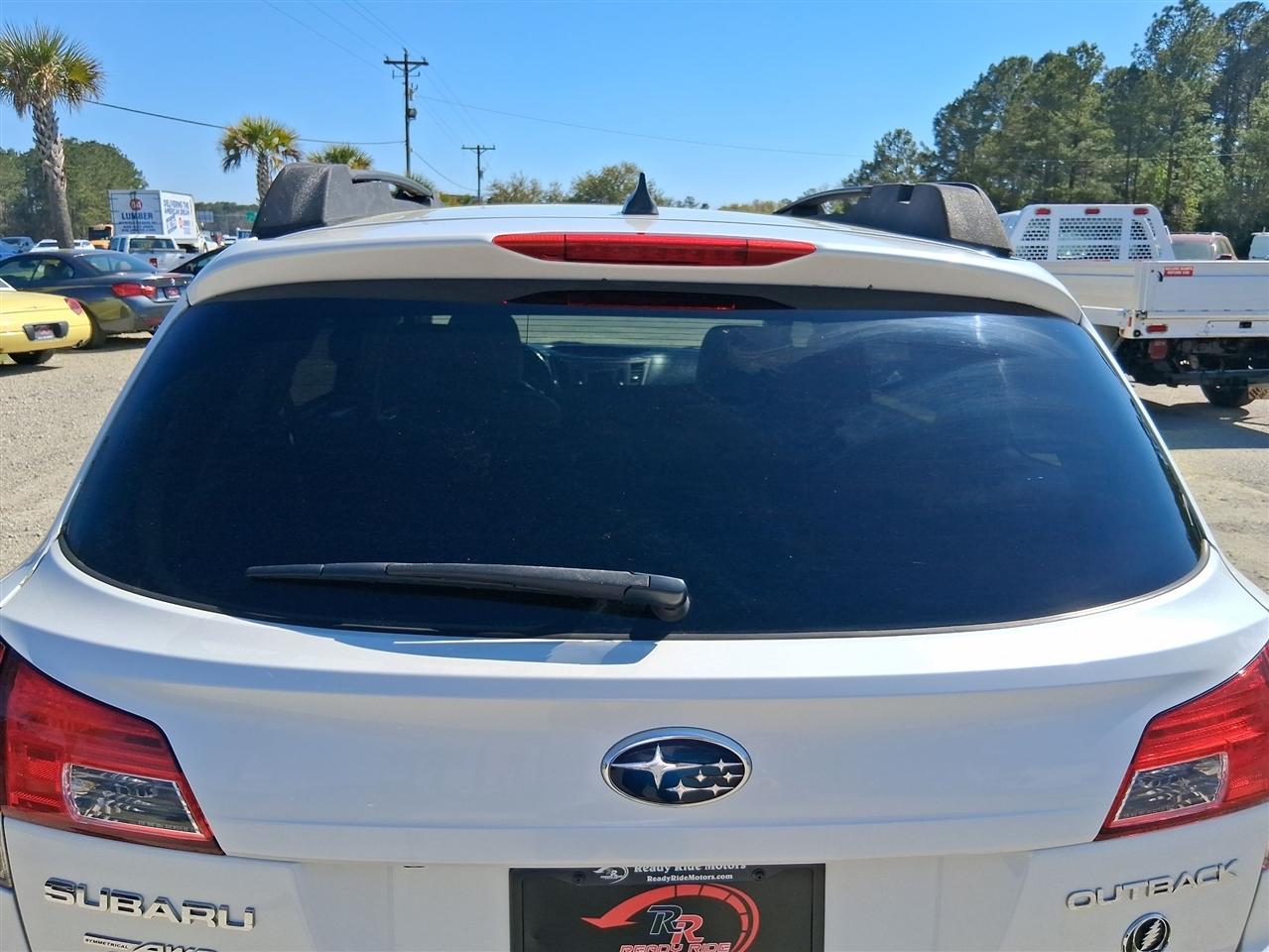 Subaru Outback 2.5i Limited 2014