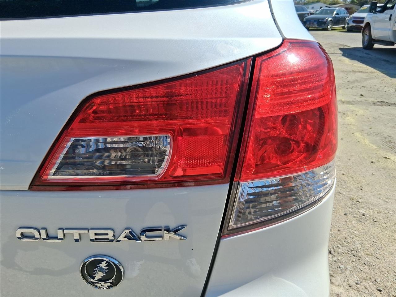 Subaru Outback 2.5i Limited 2014