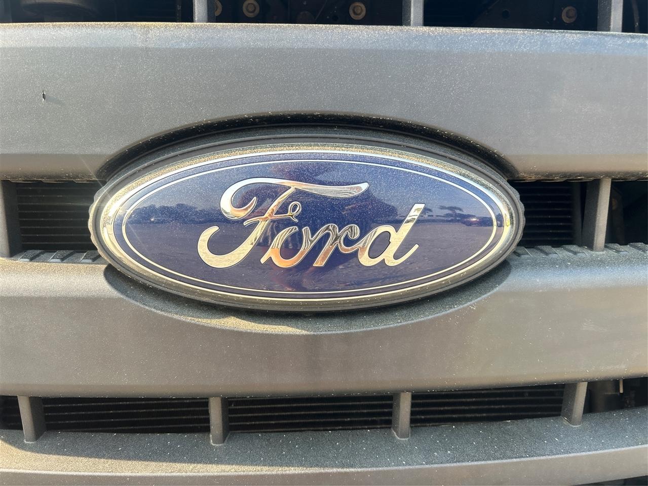 Ford F-250 SD XLT 2WD 2016