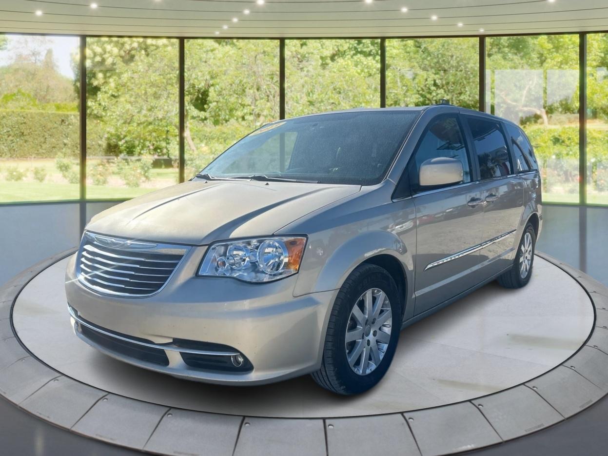 2013 Chrysler Town & Country Touring
