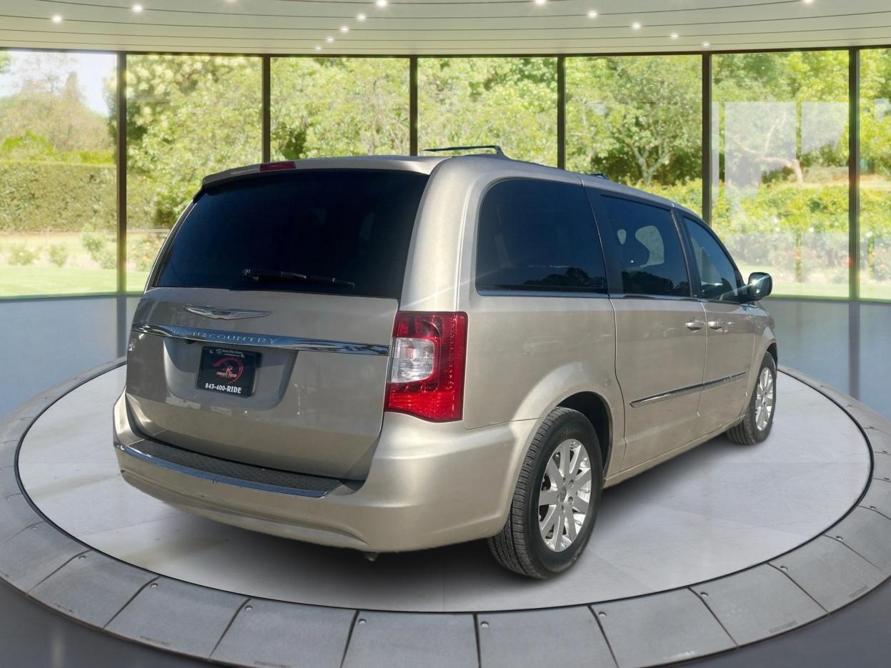 Chrysler Town & Country Touring 2013