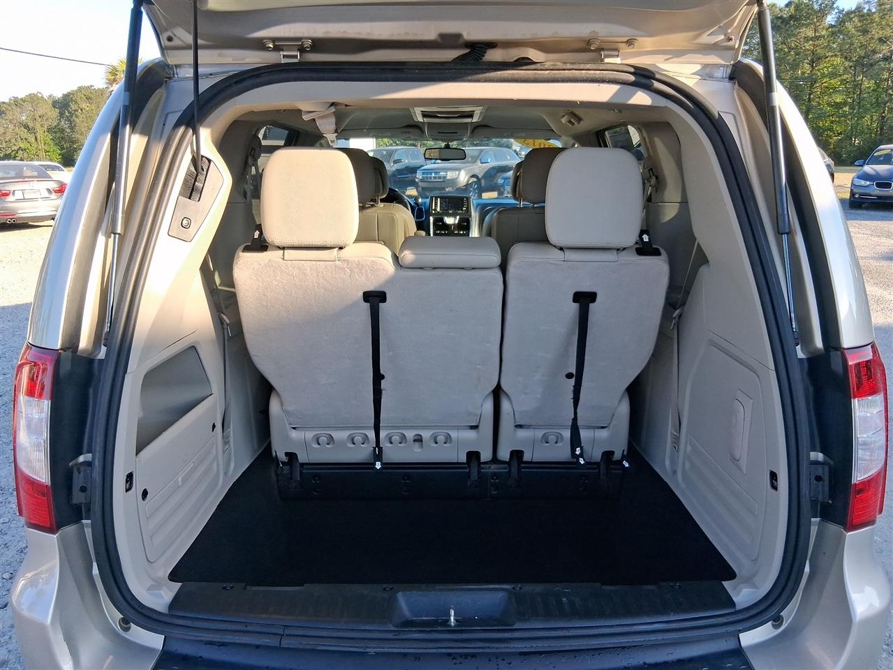 Chrysler Town & Country Touring 2013