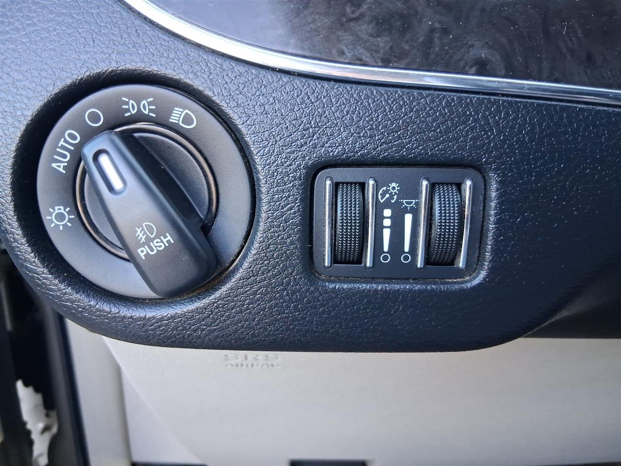 Chrysler Town & Country Touring 2013