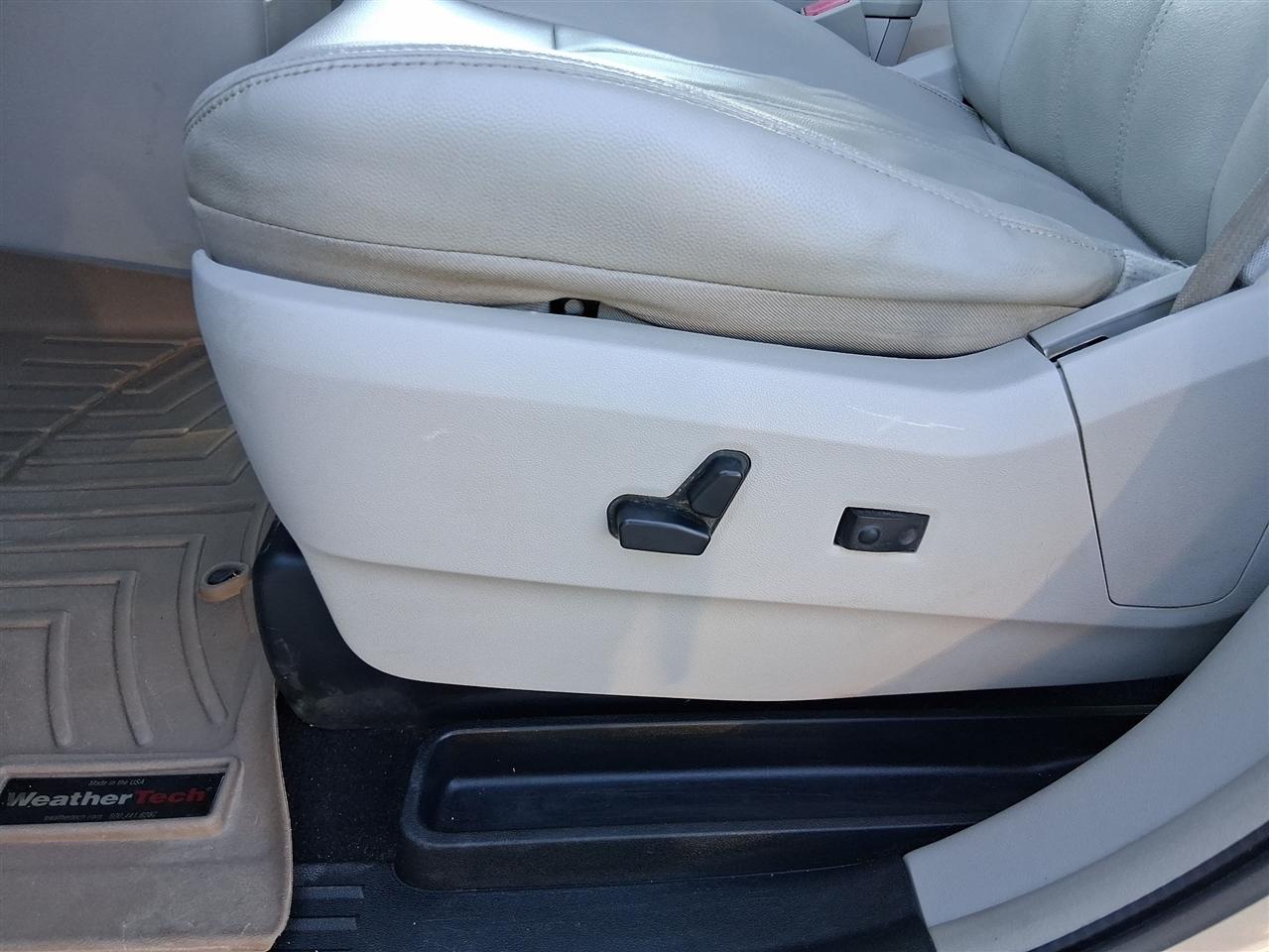 Chrysler Town & Country Touring 2013
