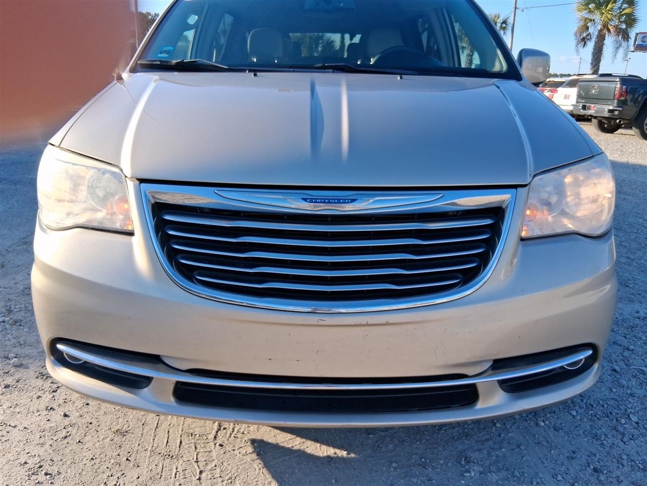 Chrysler Town & Country Touring 2013