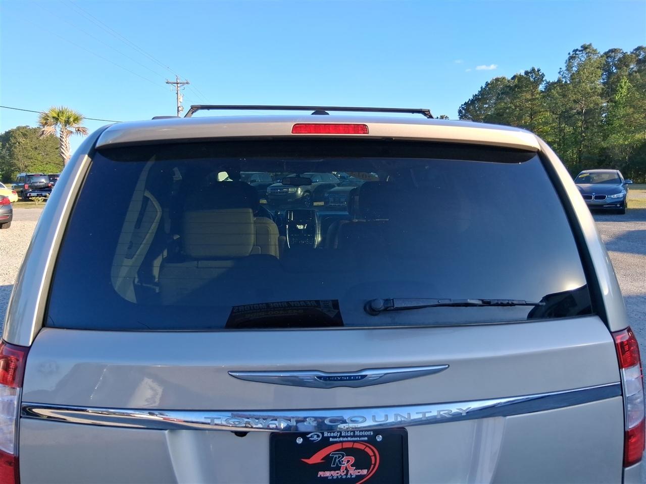 Chrysler Town & Country Touring 2013