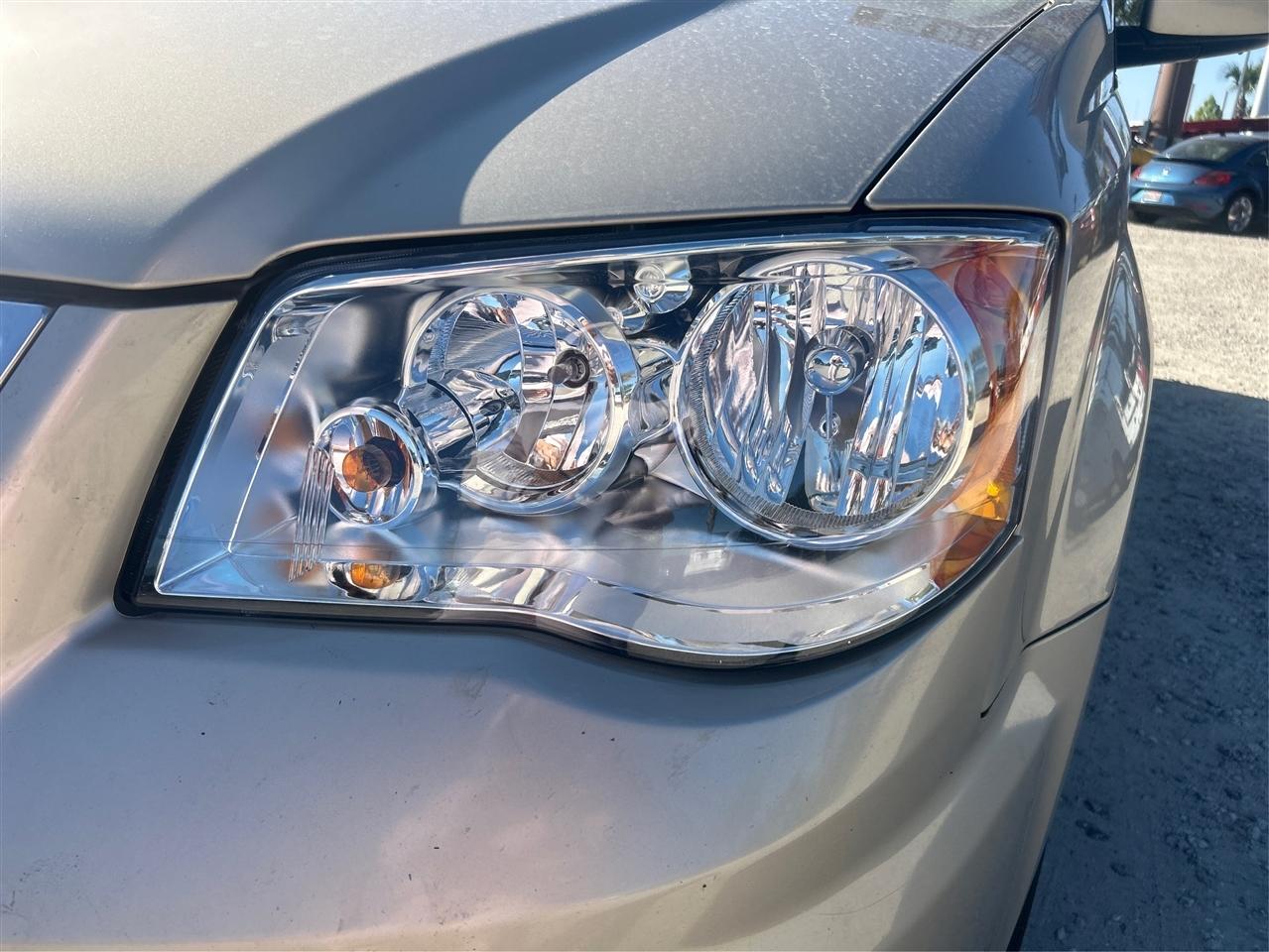 Chrysler Town & Country Touring 2013