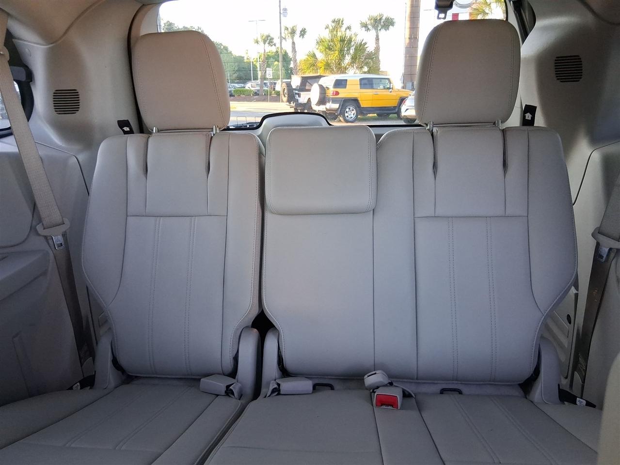 Chrysler Town & Country Touring 2013