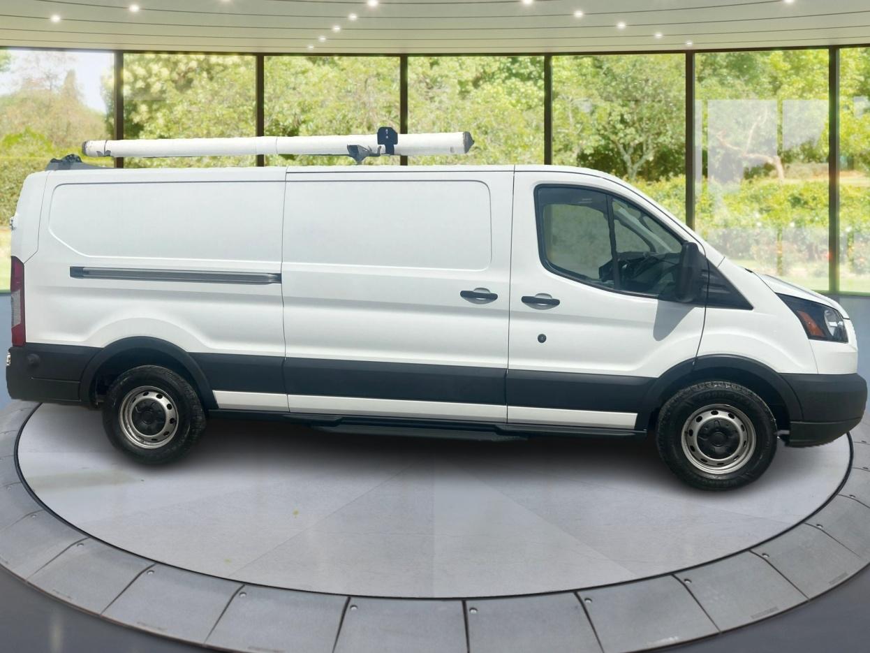 Ford Transit 250 Van Low Roof w/Sliding Pass. 148-in. WB 2018