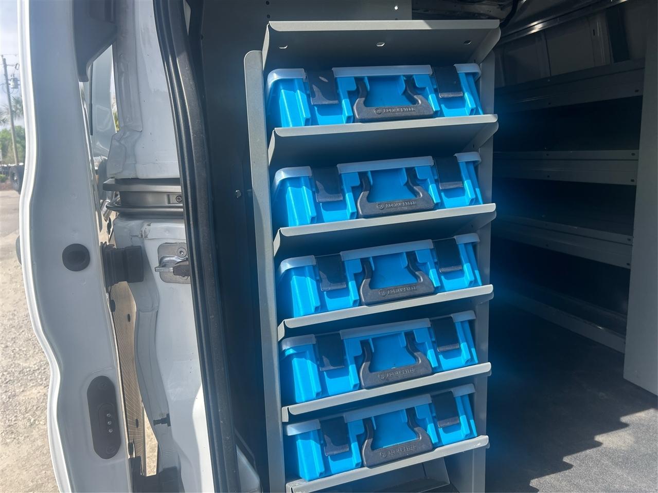 Ford Transit 250 Van Low Roof w/Sliding Pass. 148-in. WB 2018