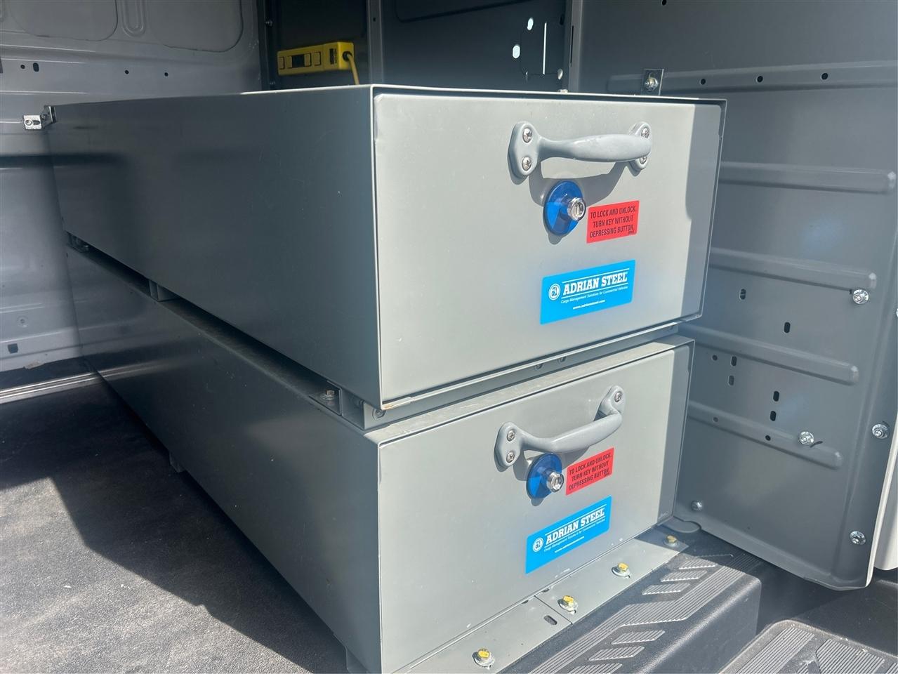 Ford Transit 250 Van Low Roof w/Sliding Pass. 148-in. WB 2018