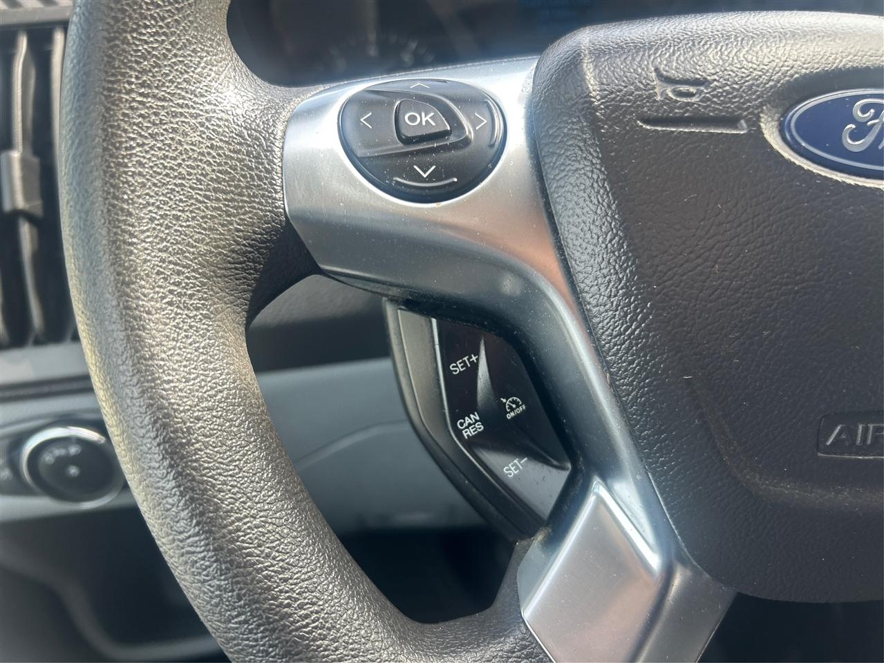 Ford Transit 250 Van Low Roof w/Sliding Pass. 148-in. WB 2018