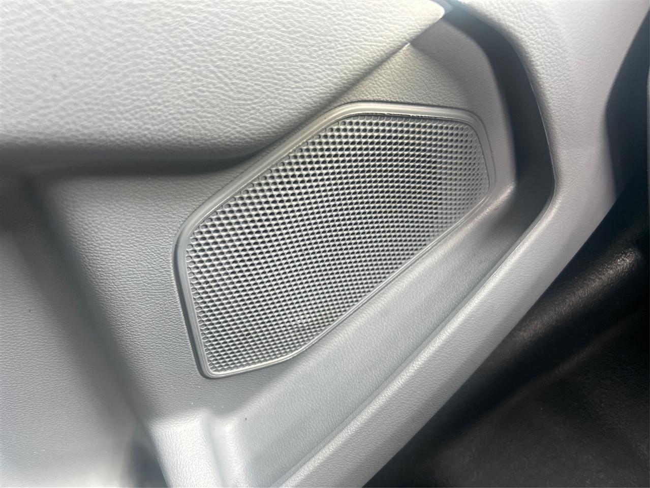 Ford Transit 250 Van Low Roof w/Sliding Pass. 148-in. WB 2018