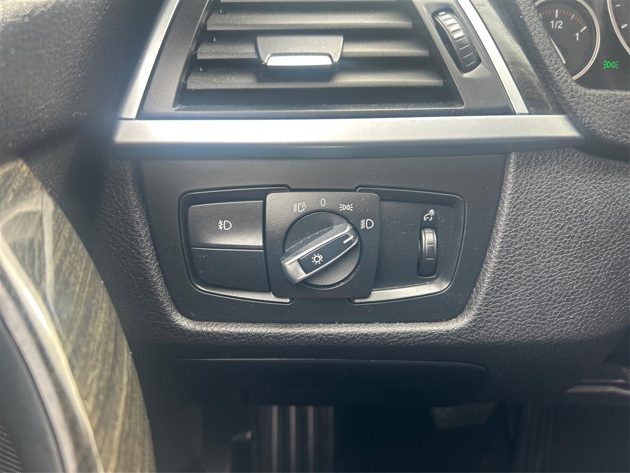 BMW 3-Series 328i SULEV 2016