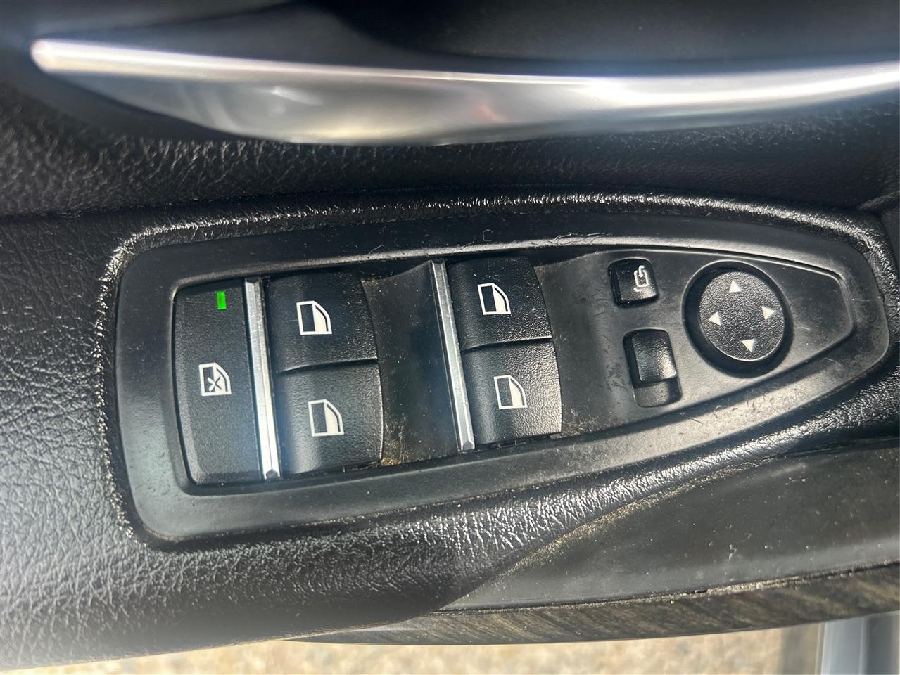 BMW 3-Series 328i SULEV 2016