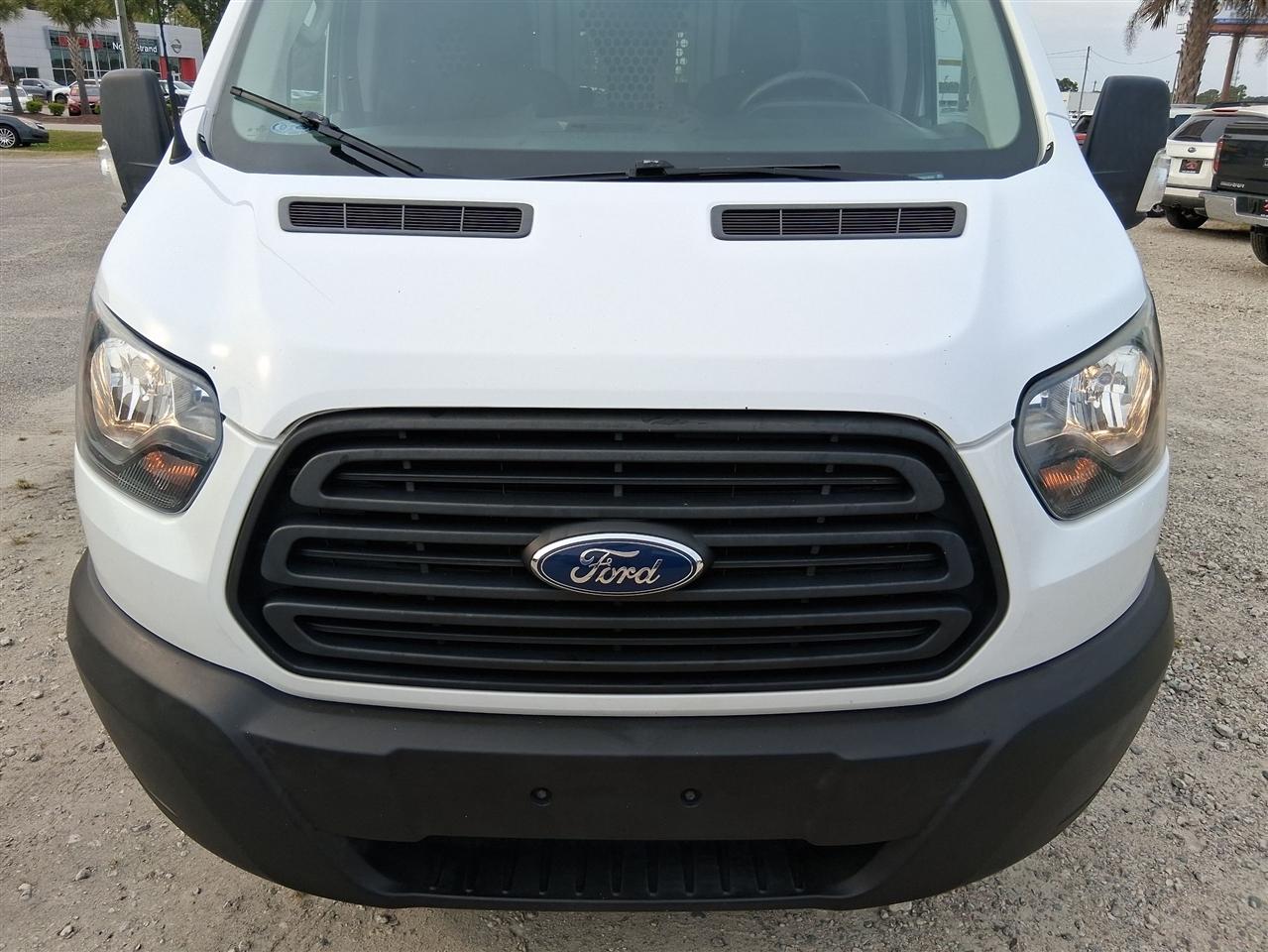 Ford Transit 150 Van Low Roof 60/40 Pass. 130-in. WB 2019