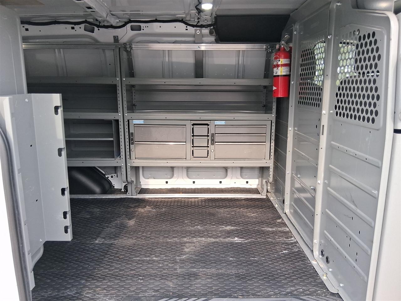 Ford Transit 150 Van Low Roof 60/40 Pass. 130-in. WB 2019